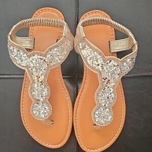 NWOT Embellished Gold T-strap Women’s Sandals, Fits 7.5 to 8